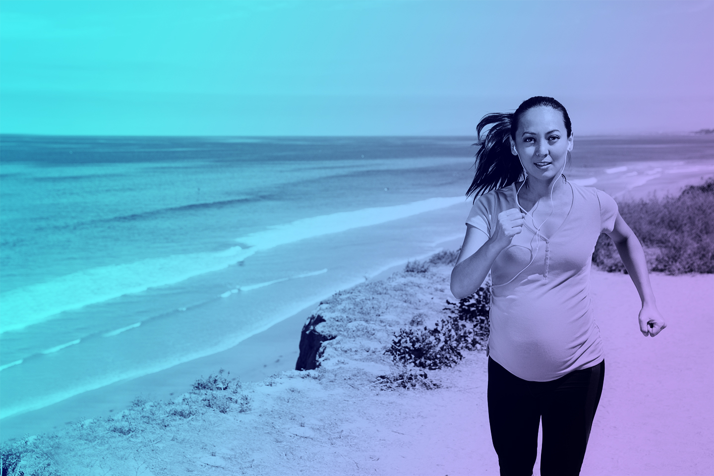 Blend_02_Empower Pregnant woman going for a jog at the beach
